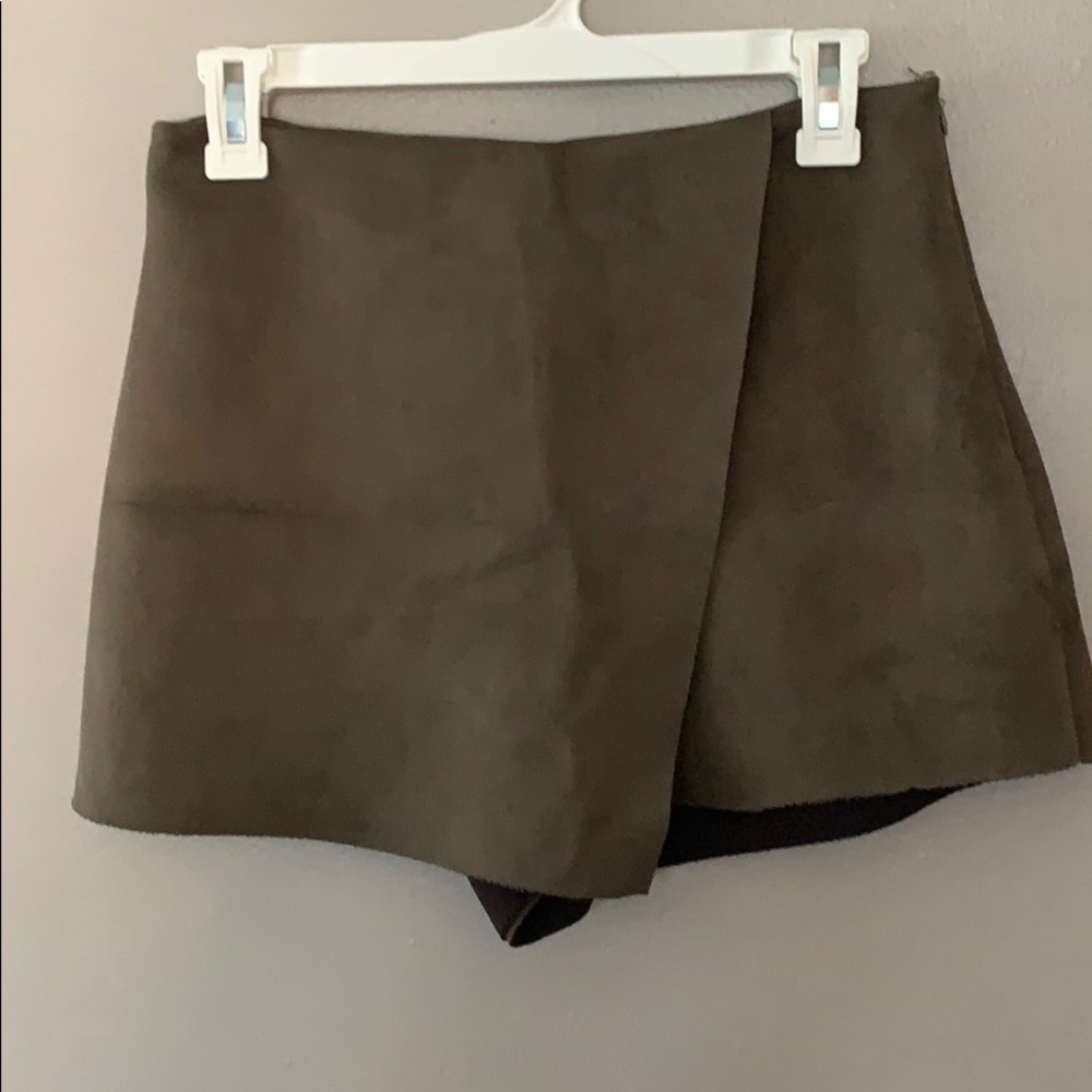 Donating soon! Faux Suede Envelope SKORT